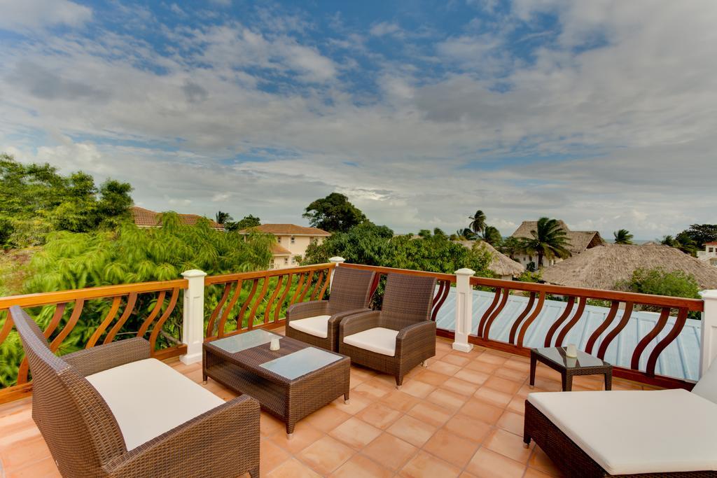 Caribbean Shores Bed & Breakfast Dangriga Zewnętrze zdjęcie