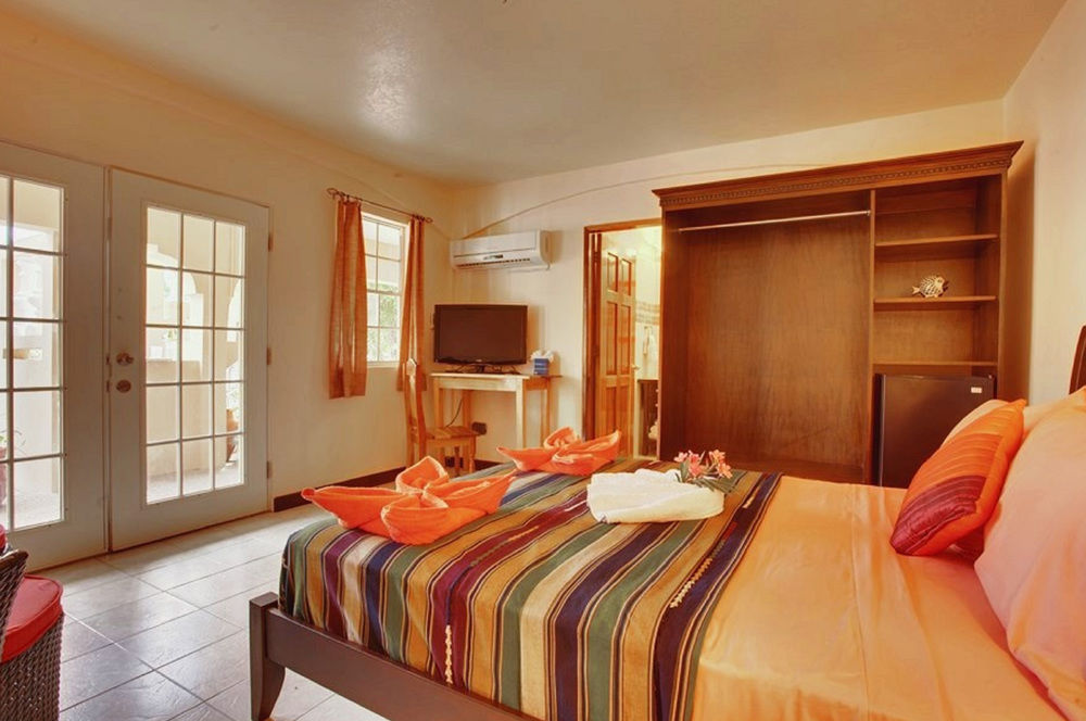Caribbean Shores Bed & Breakfast Dangriga Zewnętrze zdjęcie