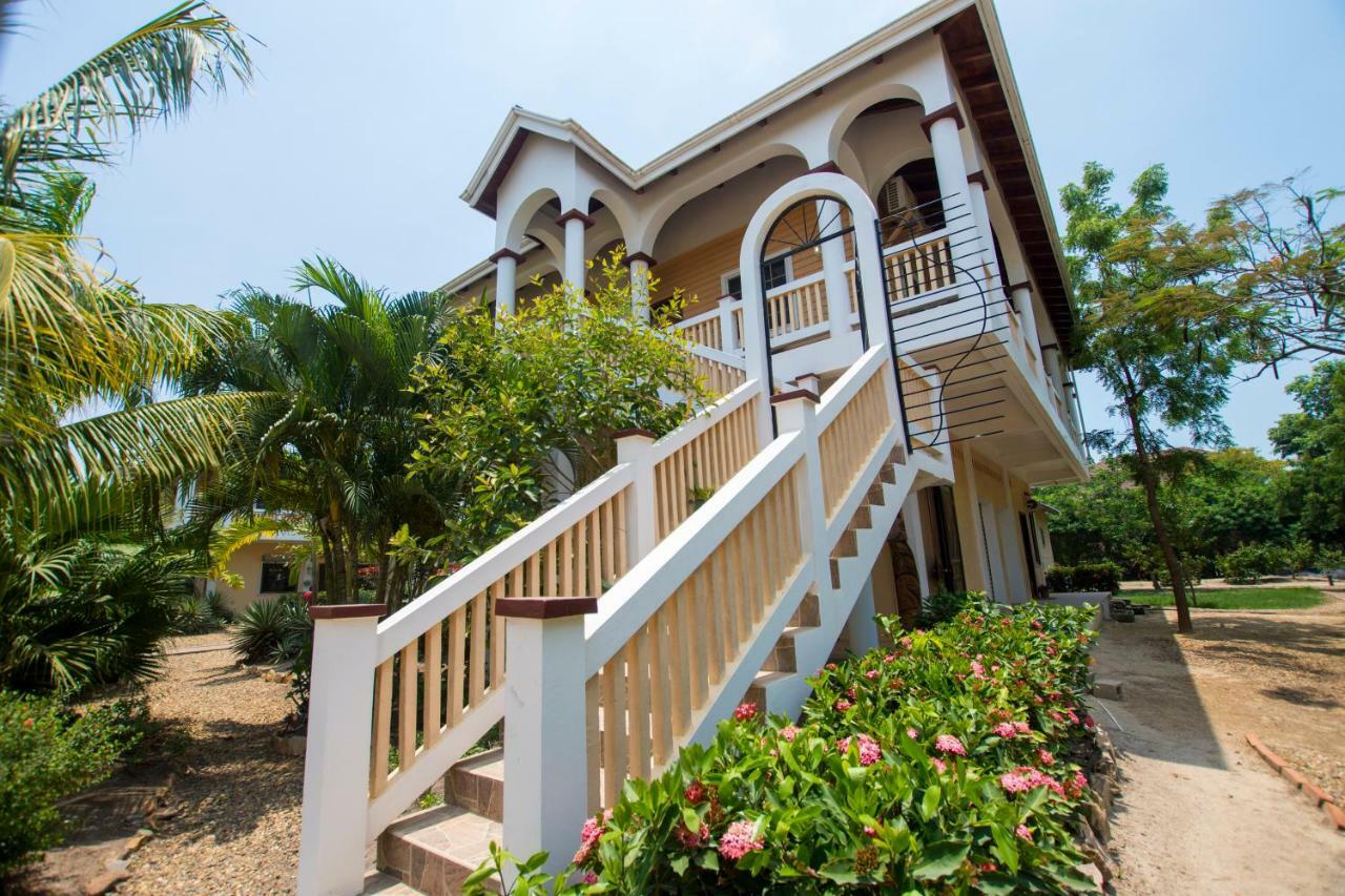 Caribbean Shores Bed & Breakfast Dangriga Zewnętrze zdjęcie