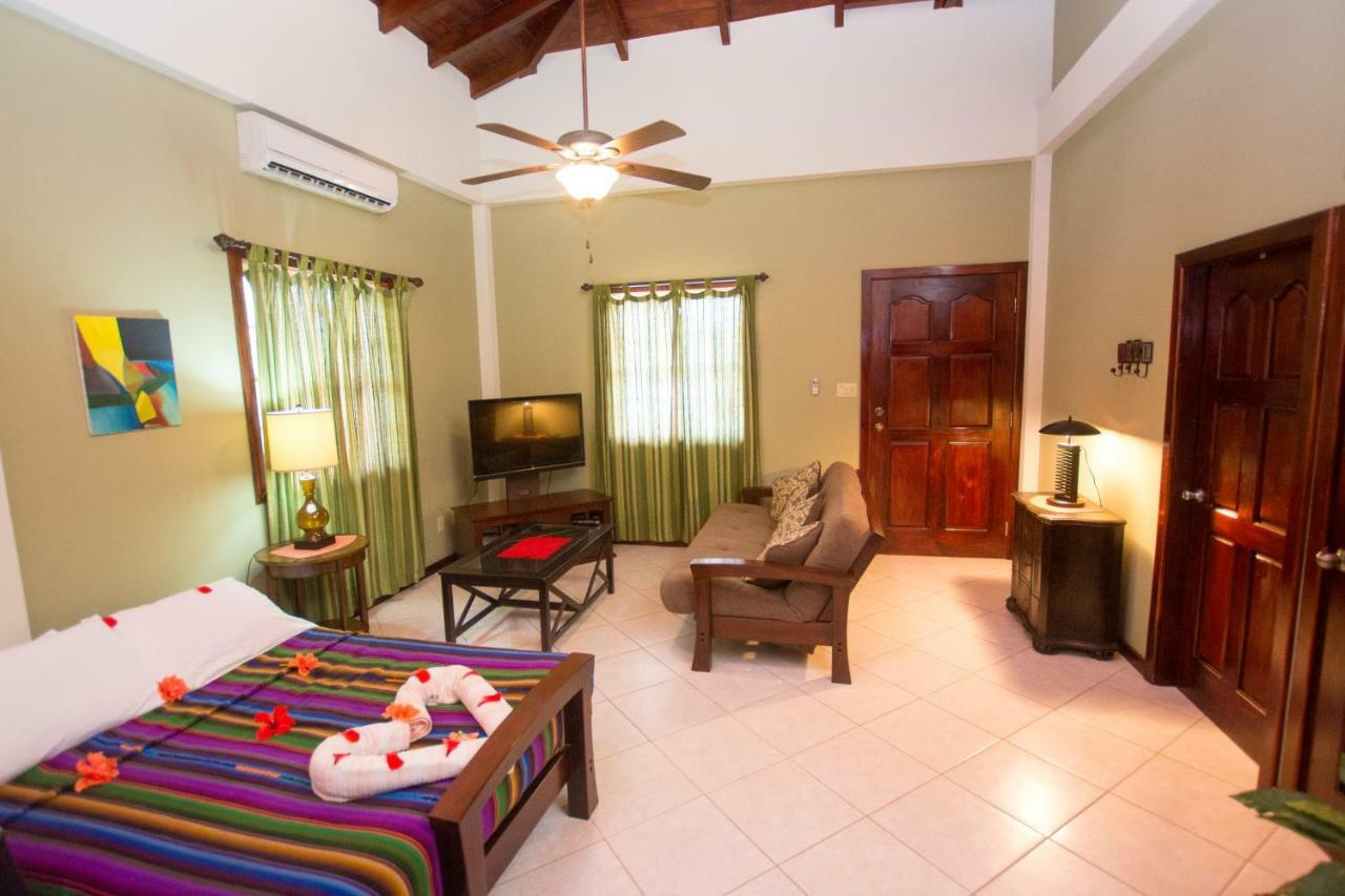 Caribbean Shores Bed & Breakfast Dangriga Zewnętrze zdjęcie