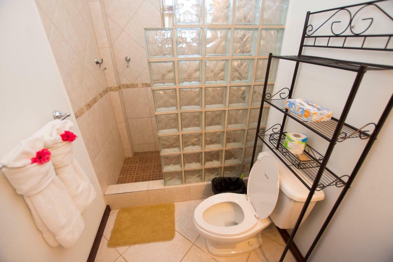 Caribbean Shores Bed & Breakfast Dangriga Zewnętrze zdjęcie